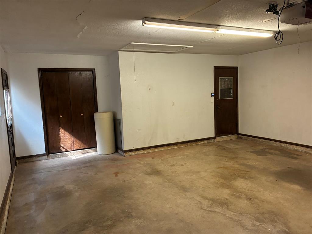 618 Hoehner Avenue Property Photo 18