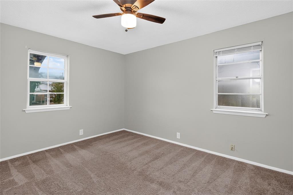 205 Oak Street Property Photo 16