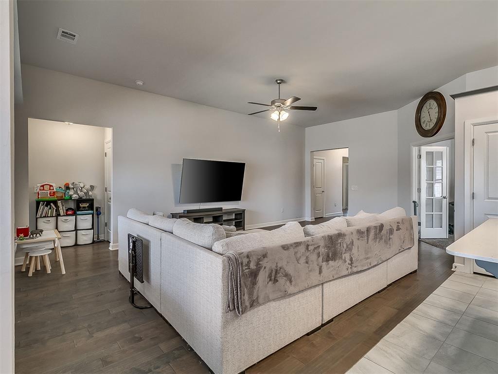 469 Nest Circle Property Photo 6