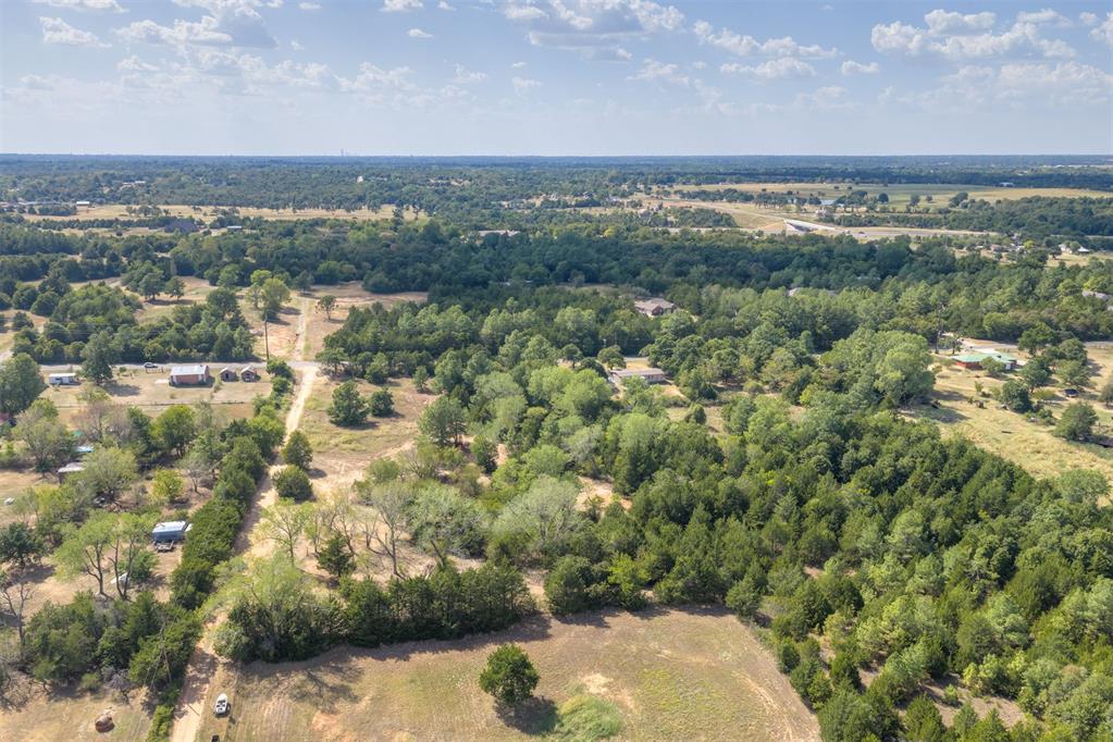 760 N Luther Road Property Photo 6