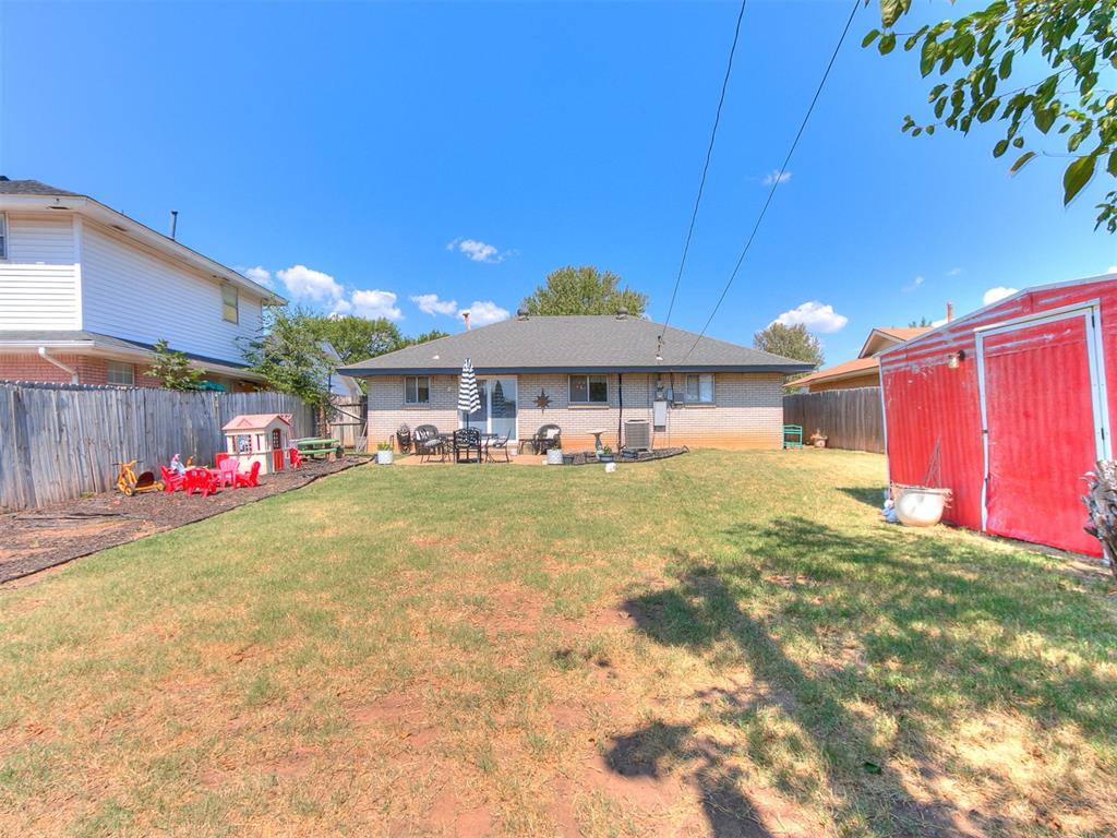 828 N Markwell Avenue Property Photo 25
