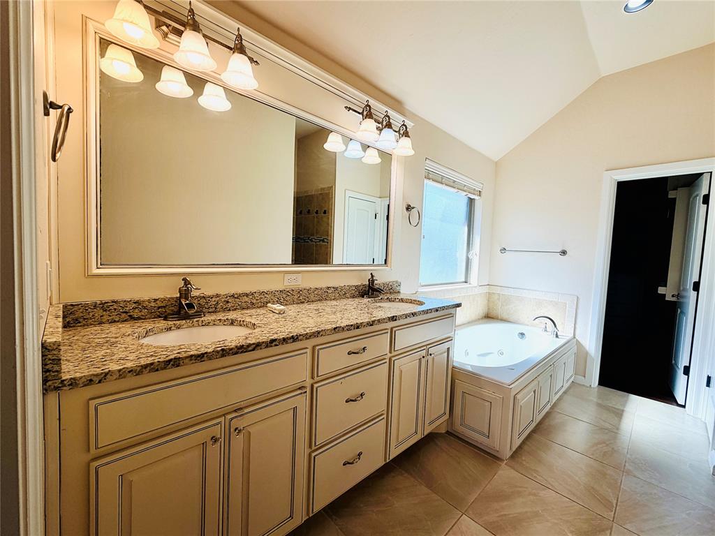 17100 Barcelona Drive Property Photo 20
