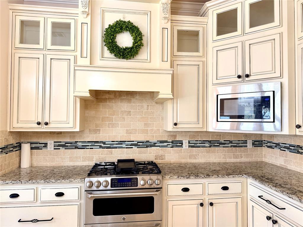 17100 Barcelona Drive Property Photo 34