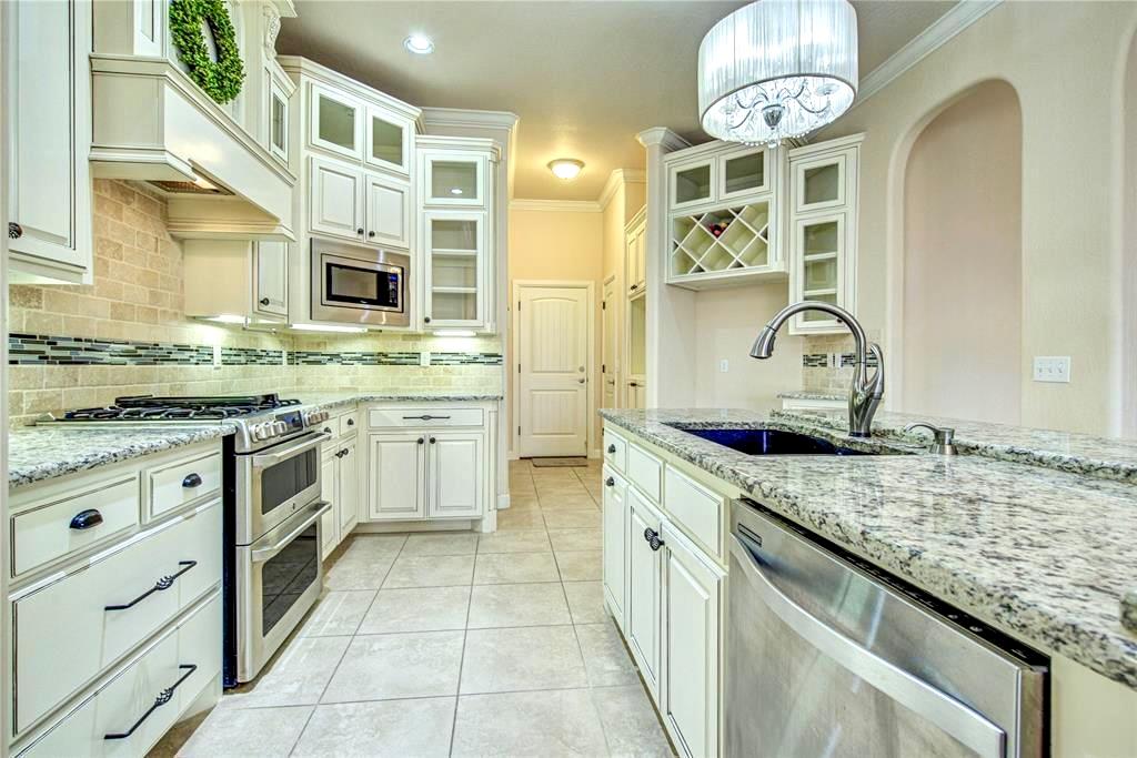 17100 Barcelona Drive Property Photo 38