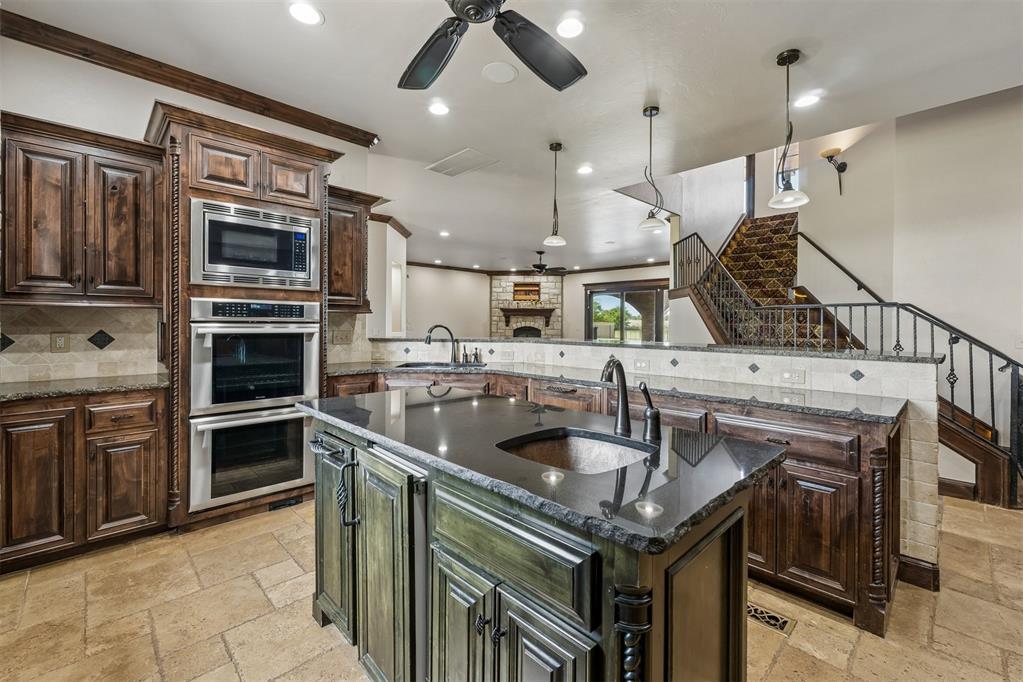 1611 N Morgan Road Property Photo 6