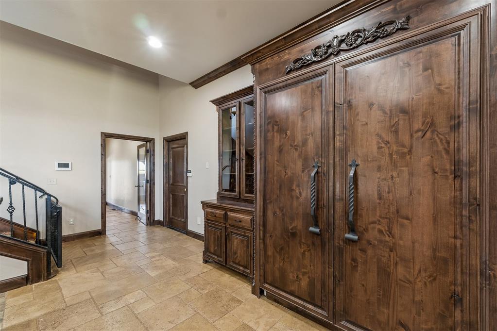 1611 N Morgan Road Property Photo 9