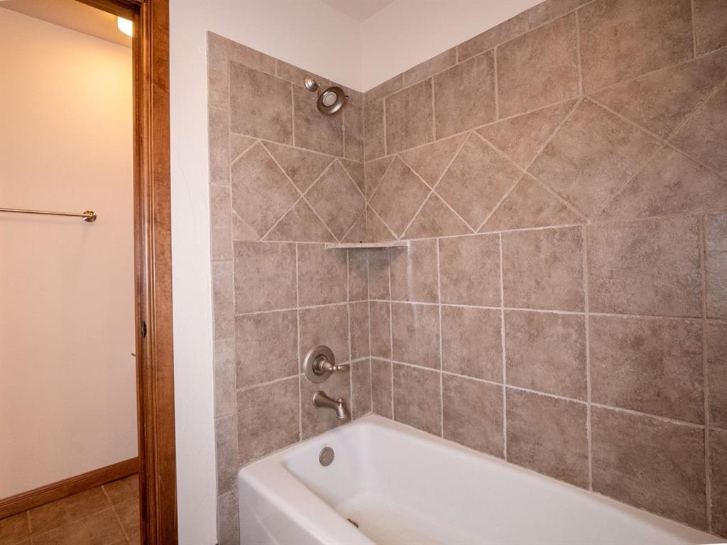 5700 Nw 160th Street Property Photo 38