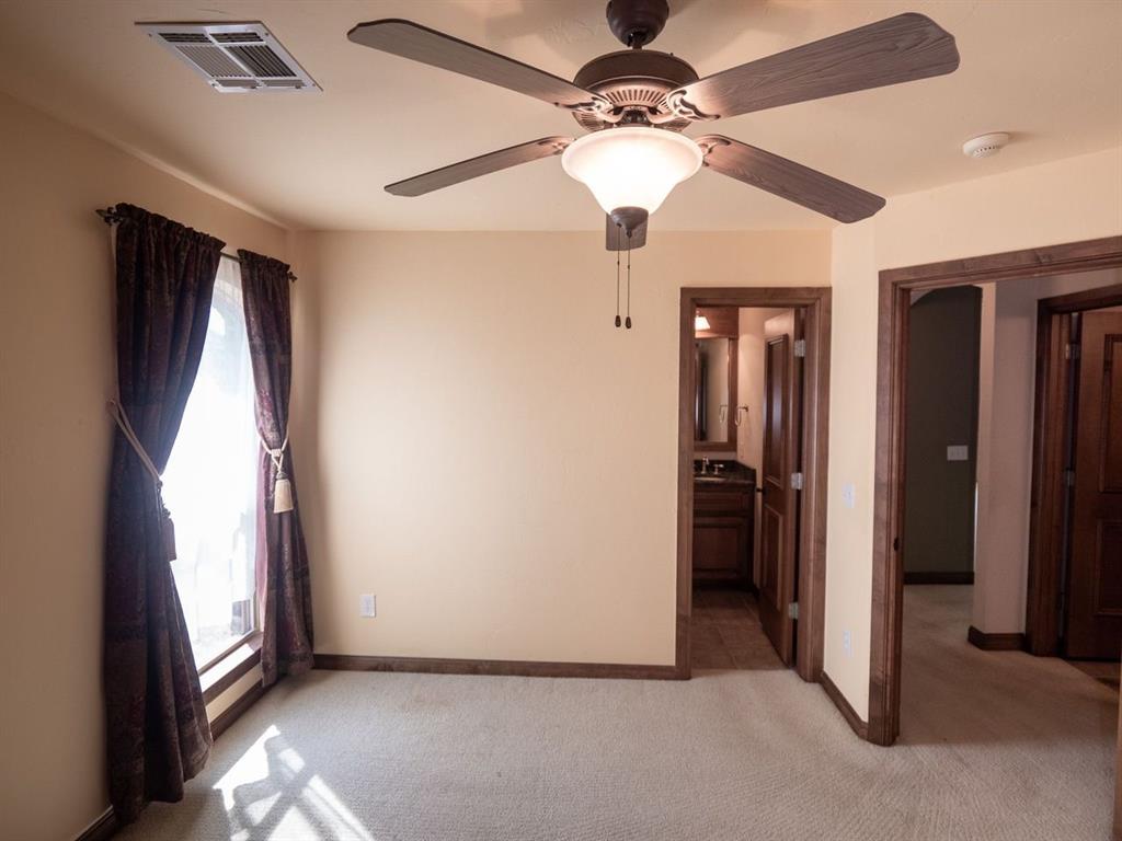 5700 Nw 160th Street Property Photo 40
