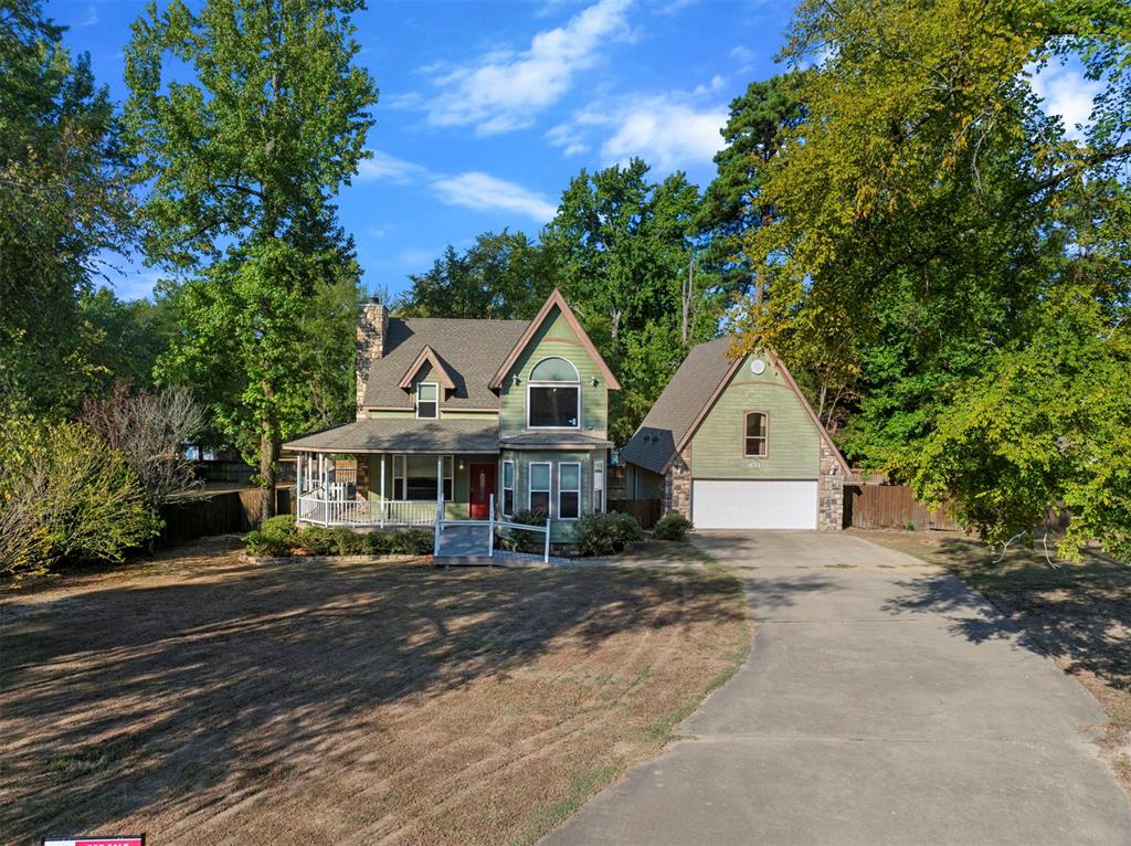 611 W Circle Drive Property Photo 1
