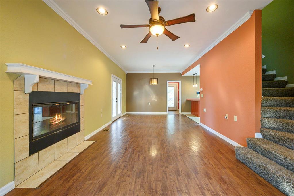 611 W Circle Drive Property Photo 3