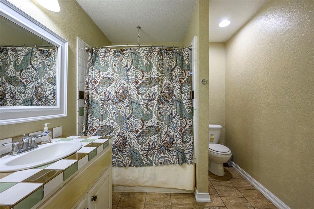 611 W Circle Drive Property Photo 24