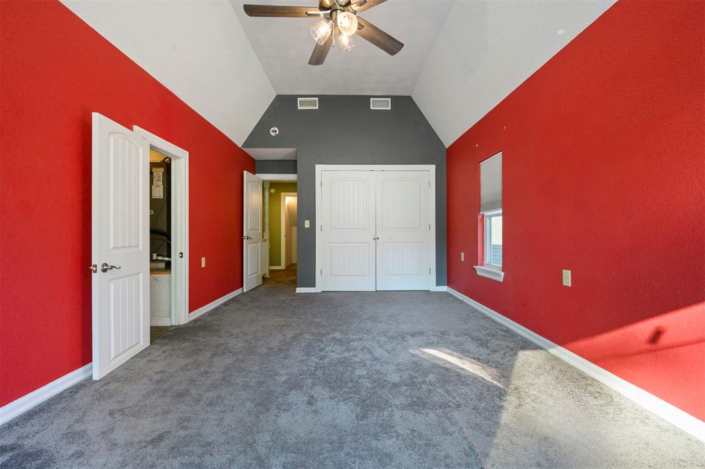 611 W Circle Drive Property Photo 29
