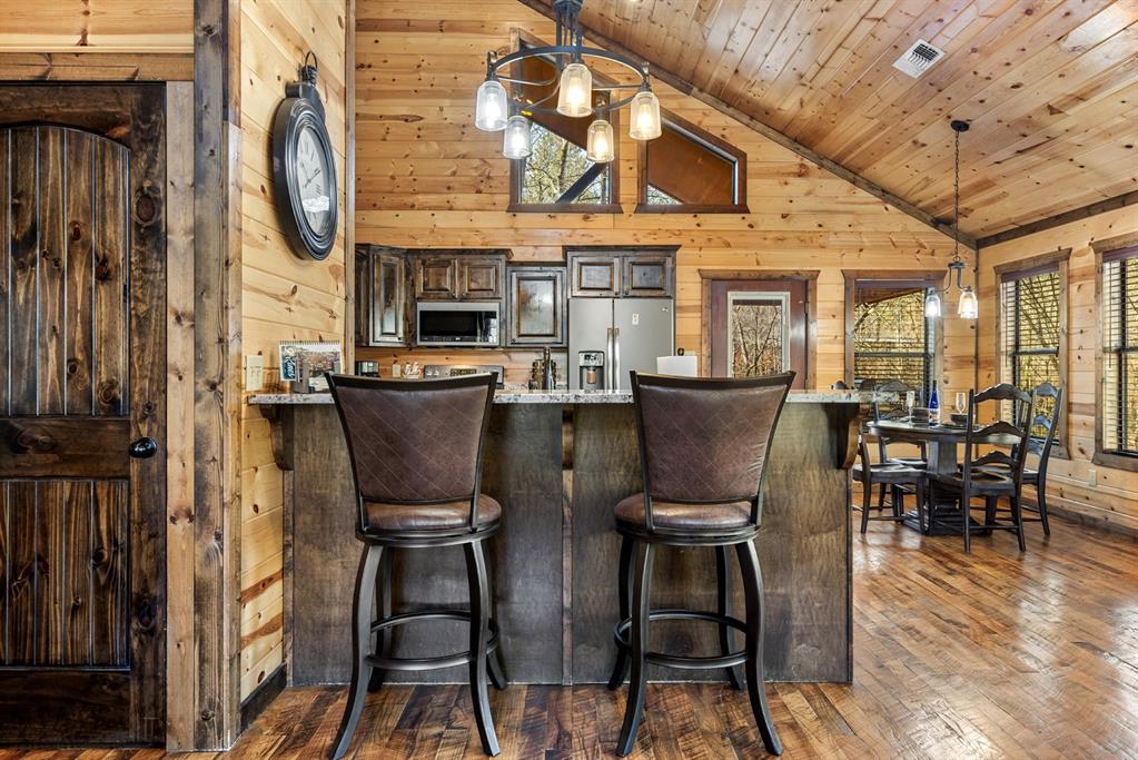 38 Rough Cut Circle Property Photo 13