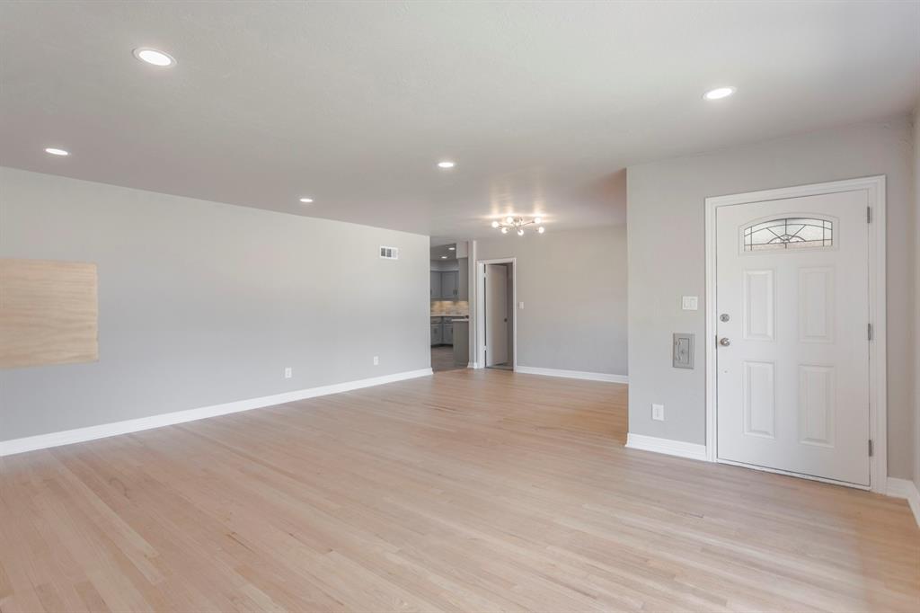 406 Nw 45th Street Property Photo 6