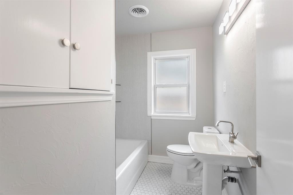 406 Nw 45th Street Property Photo 22