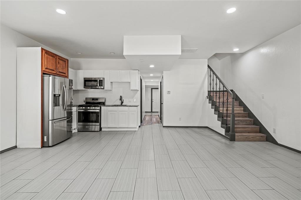 2136 Sw 23rd Street Property Photo 4