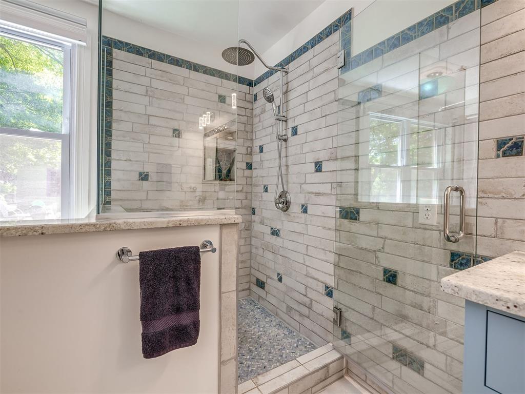 1102 Mcnamee Street Property Photo 22