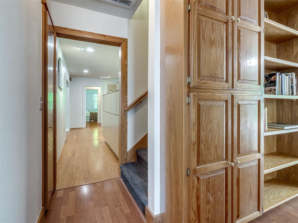 1102 Mcnamee Street Property Photo 35