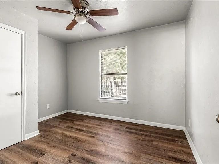 1612 Nw Kingsbury Avenue Property Photo 9