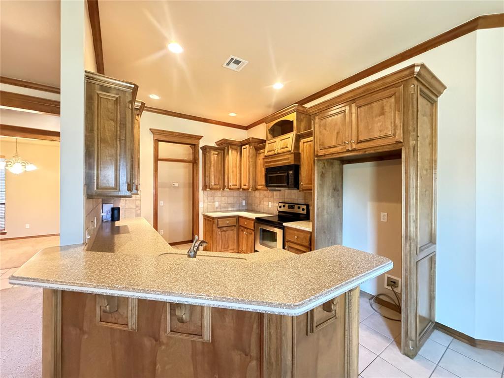 613 Okie Ridge Road Property Photo 7