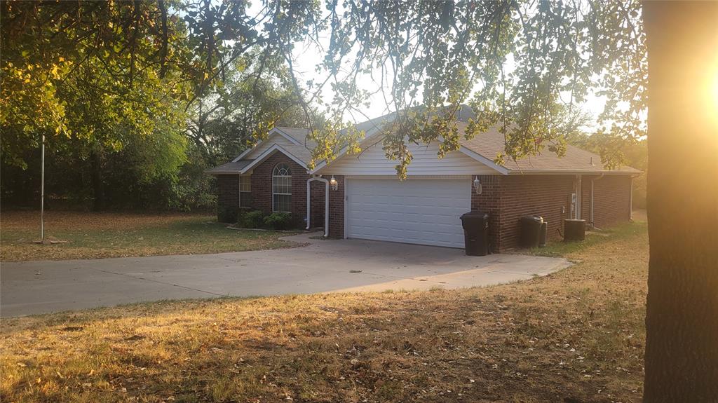 114 Camaron Drive Property Photo 4