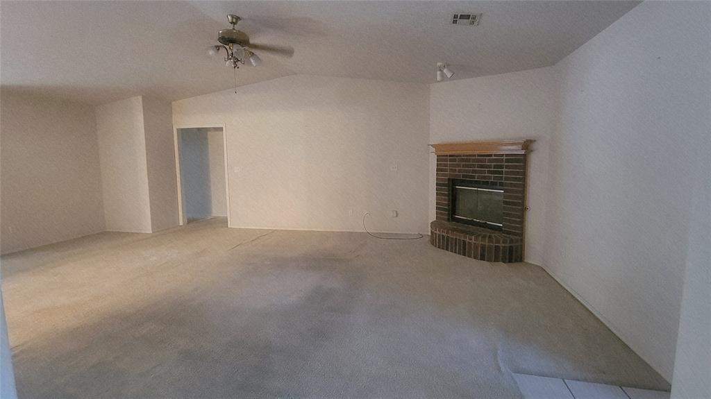 114 Camaron Drive Property Photo 8