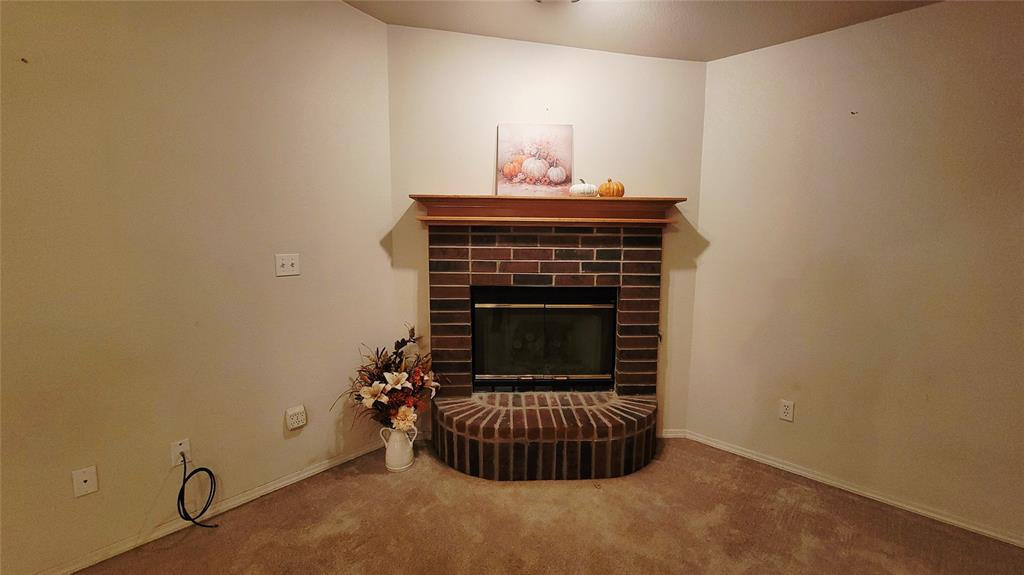 114 Camaron Drive Property Photo 8