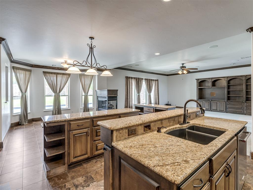 12325 Carriage Way Property Photo 20