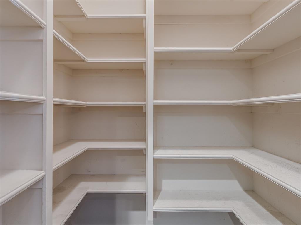 12325 Carriage Way Property Photo 24