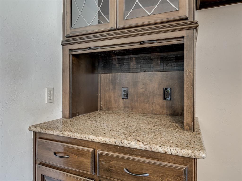 12325 Carriage Way Property Photo 25