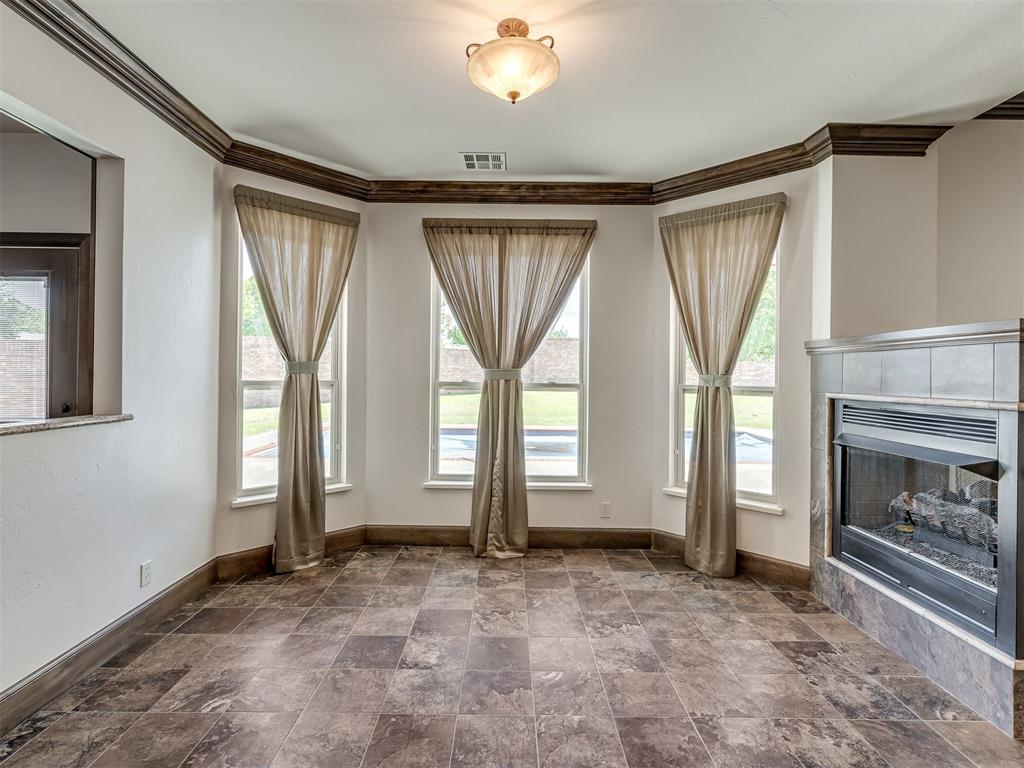 12325 Carriage Way Property Photo 28