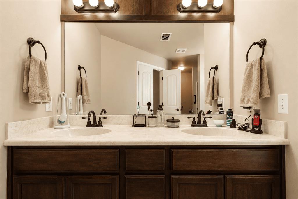 3401 Bear Mountain Drive Property Photo 14