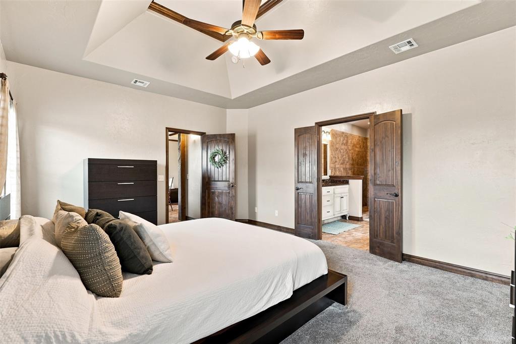 6400 Bent Wood Drive Property Photo 13