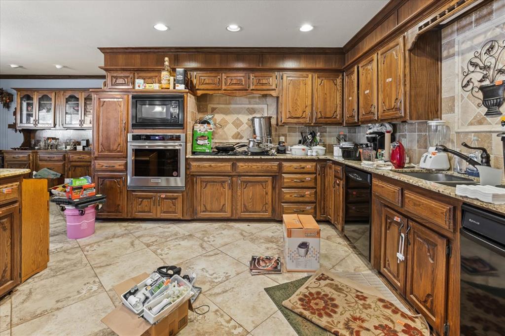 826 S Ebeling Drive Property Photo 11
