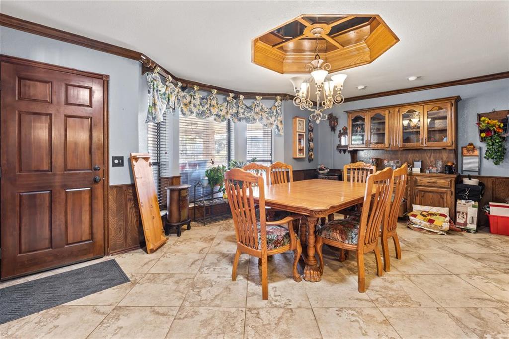 826 S Ebeling Drive Property Photo 16