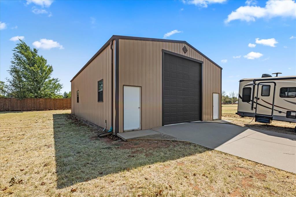 826 S Ebeling Drive Property Photo 33