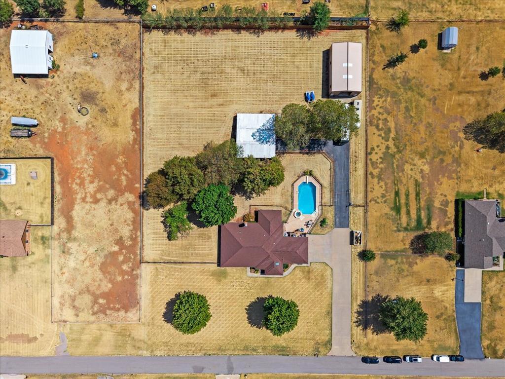 826 S Ebeling Drive Property Photo 37