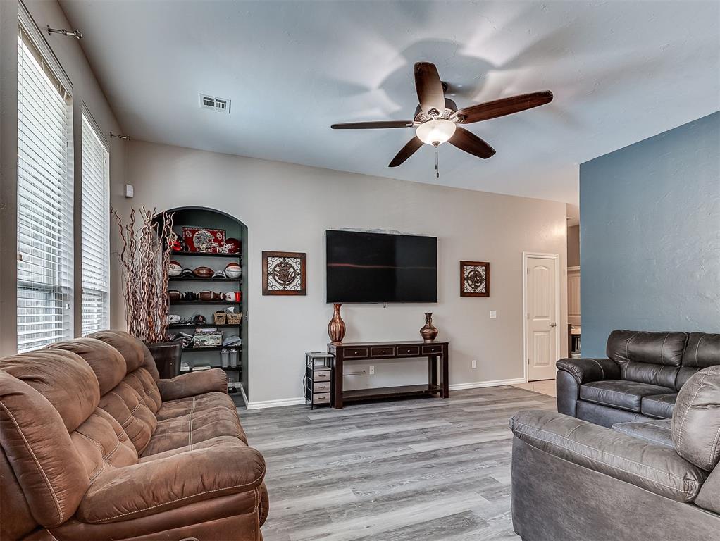 2116 Diana Drive Property Photo 11