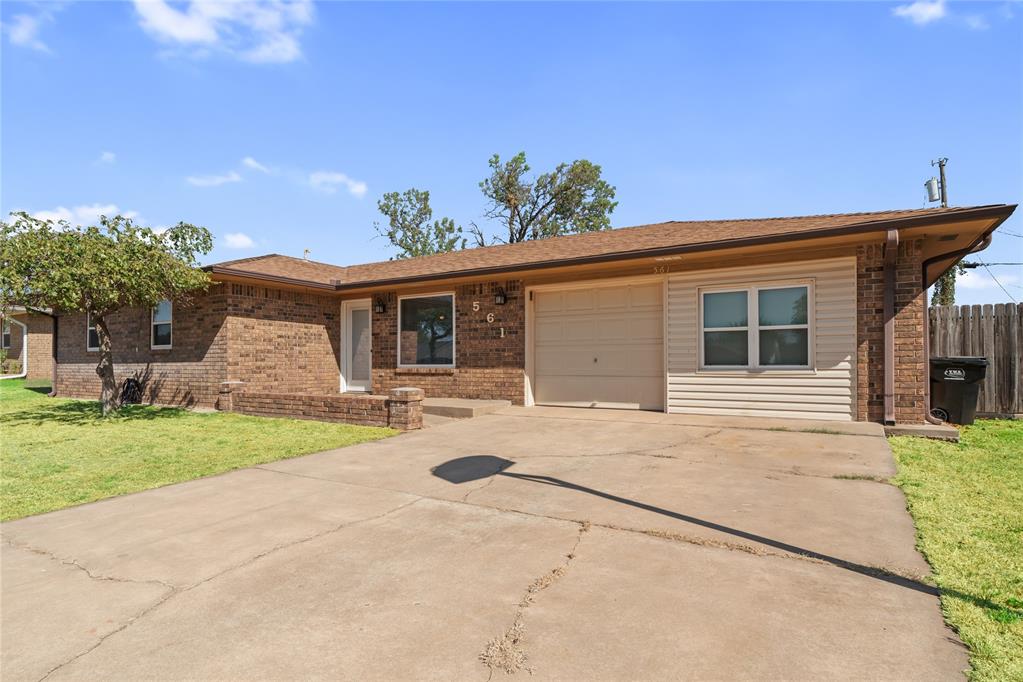 561 Skyview Drive Property Photo 3
