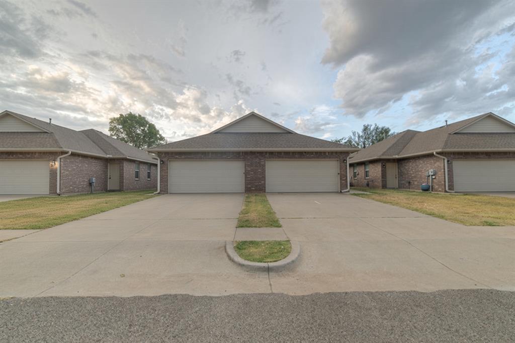 212 Ashley Drive 212 & #214 Property Photo 1