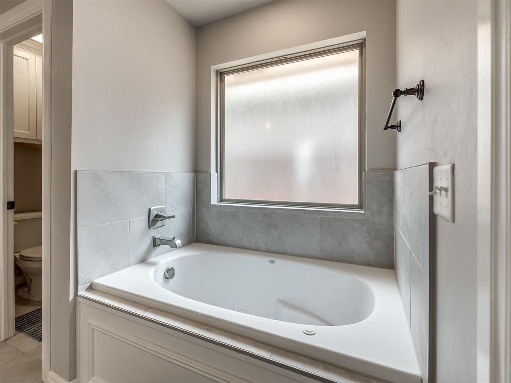 1624 Ne 35th Street Property Photo 23