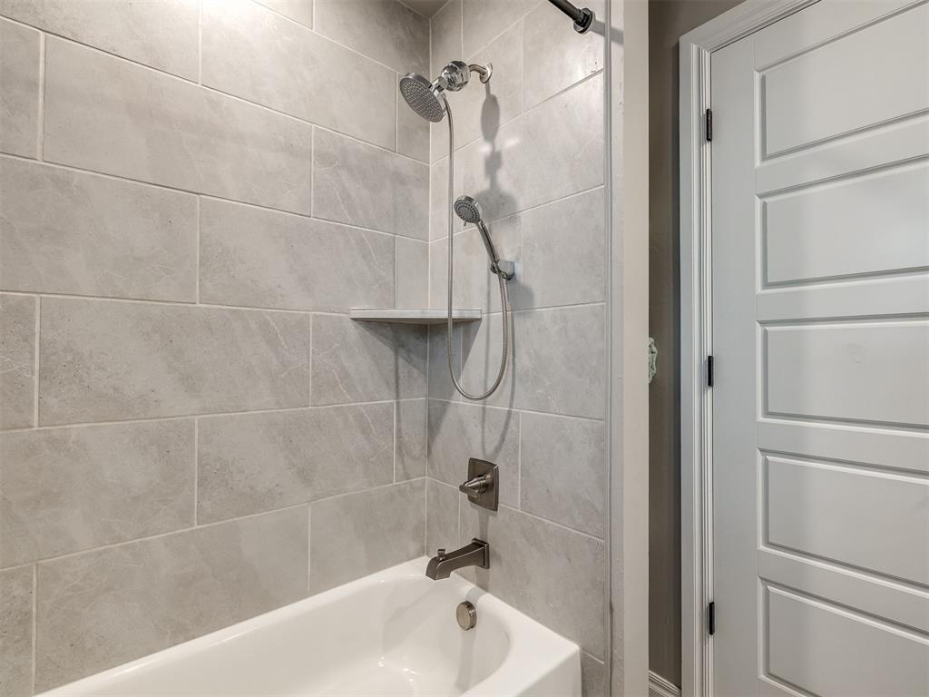 1624 Ne 35th Street Property Photo 32
