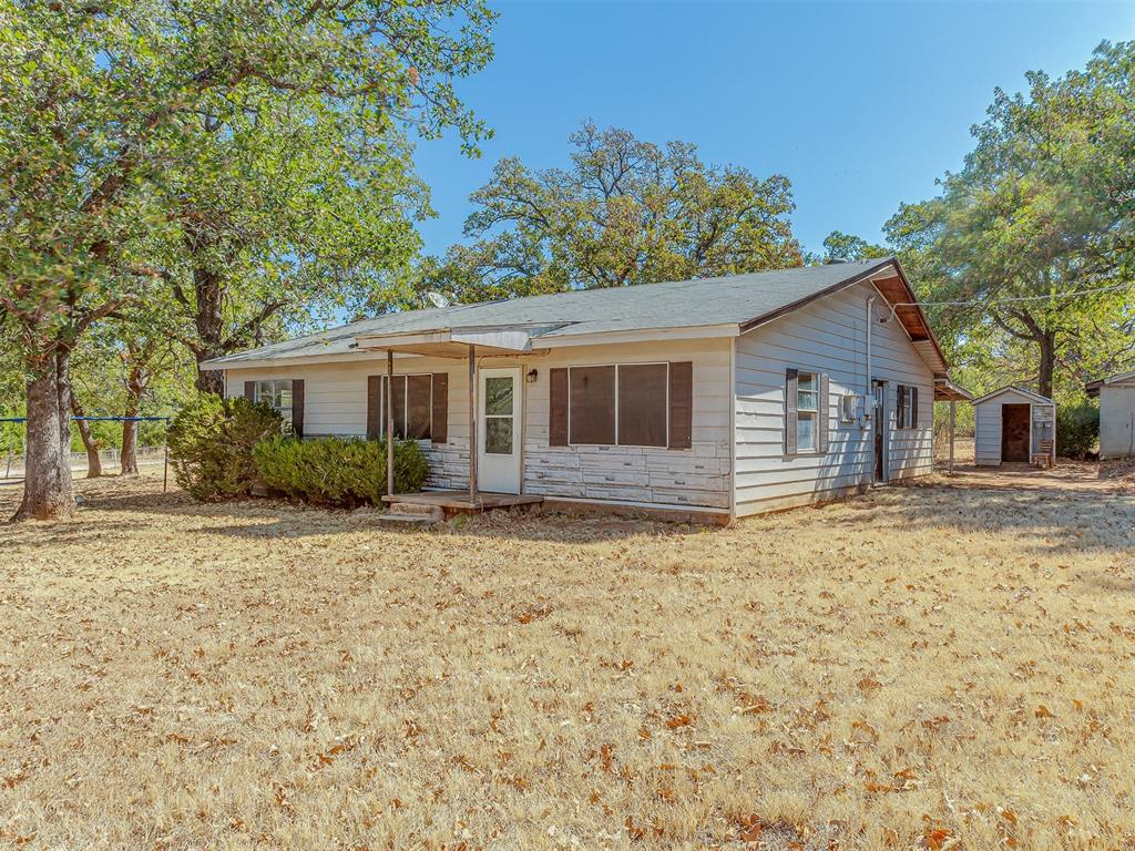 8530 Lakewood Avenue Property Photo 2