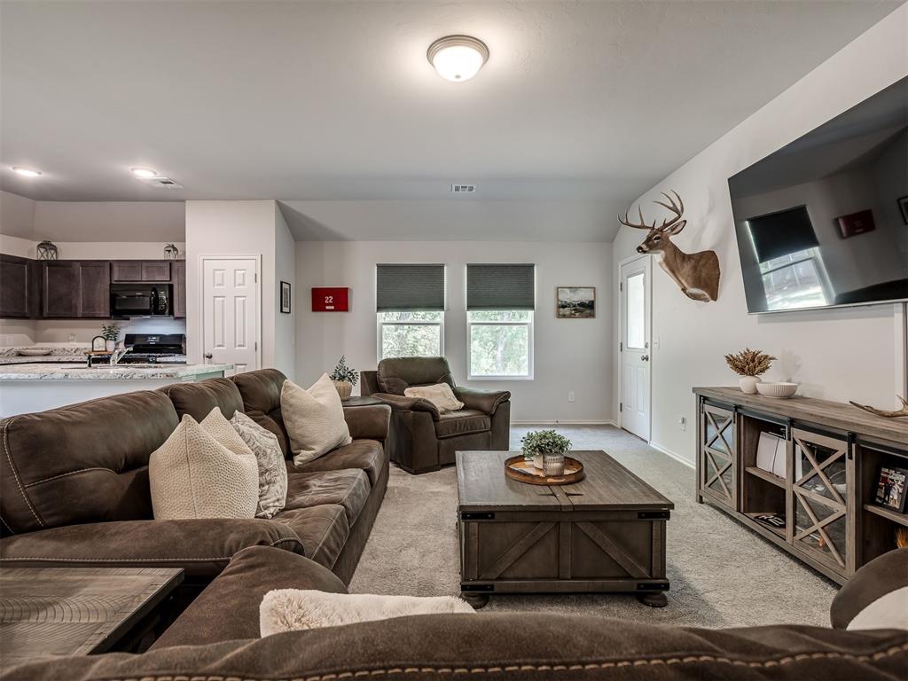 827 Highgarden Circle Property Photo 5