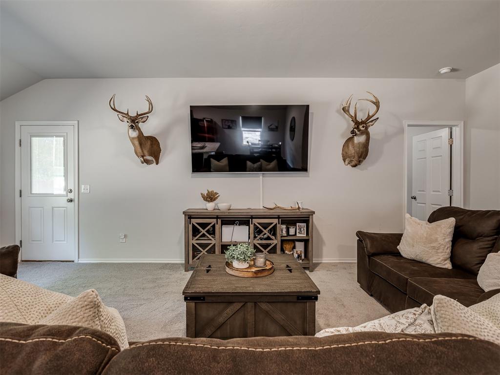 827 Highgarden Circle Property Photo 7