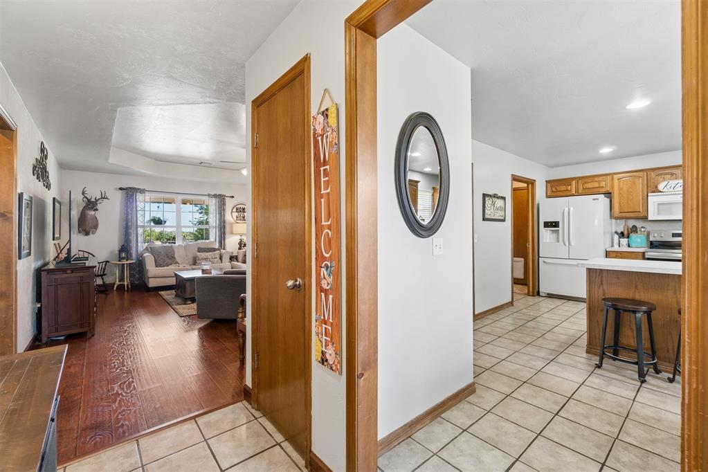 2096 County Road 1237 Property Photo 4