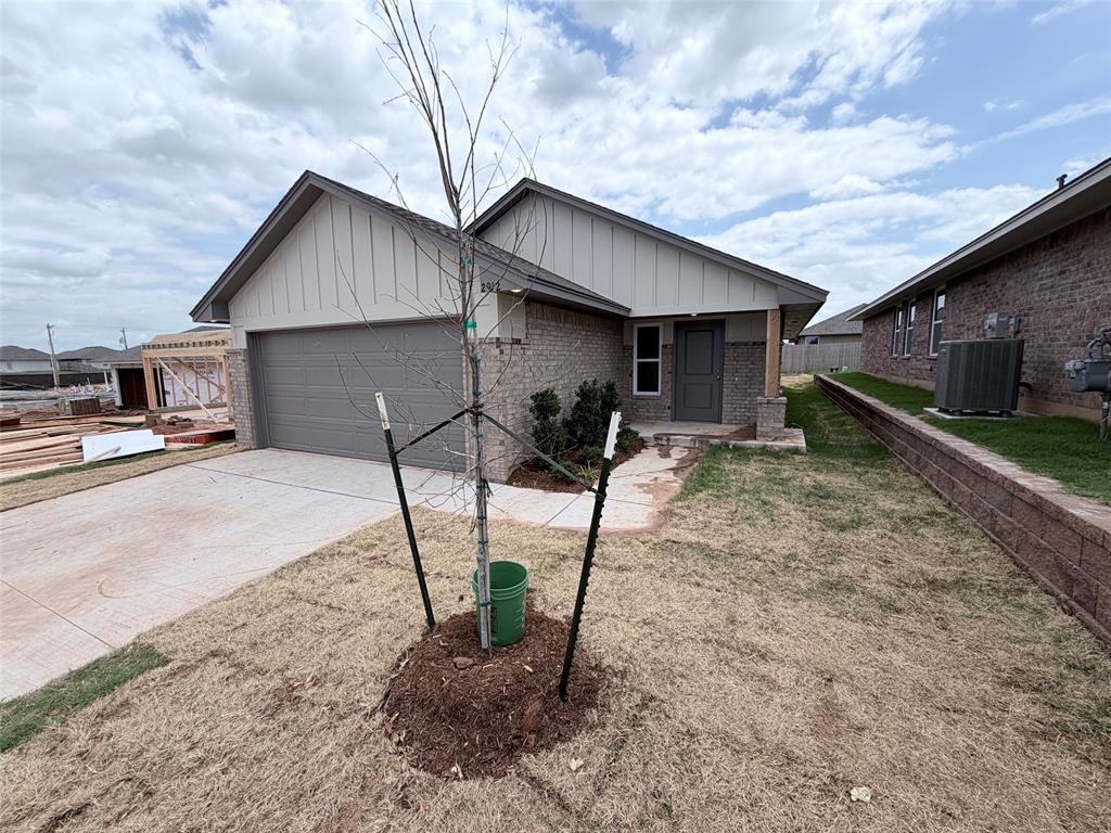 2912 Nw 196th Place Property Photo 2