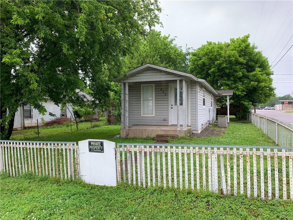 600 W Russell Avenue Property Photo 2