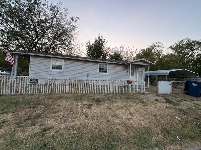 600 W Russell Avenue Property Photo 3