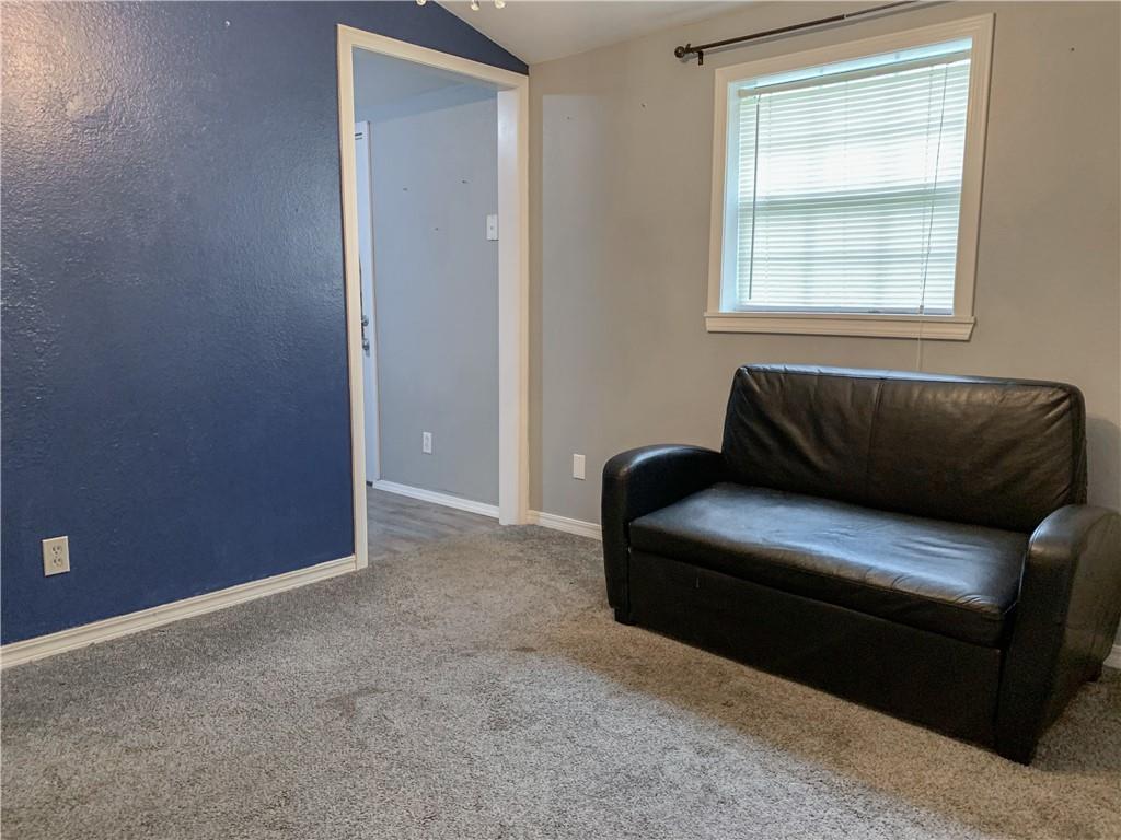 600 W Russell Avenue Property Photo 8